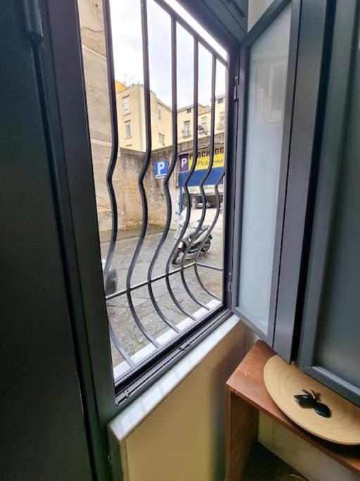 Casa Comoda E Centrale In Quartiere Storico Di Napoli Экстерьер фото