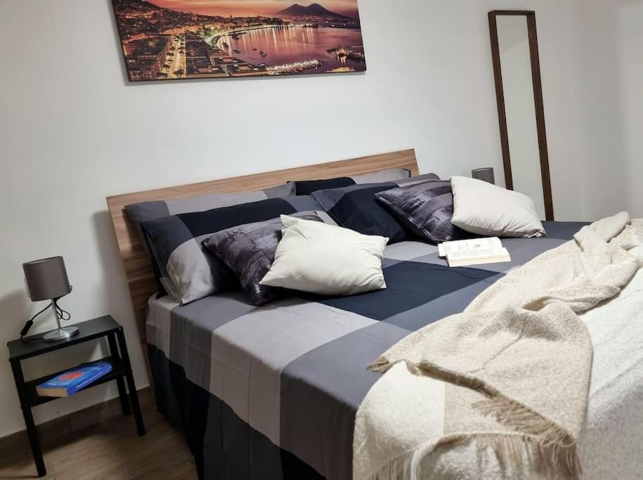 Casa Comoda E Centrale In Quartiere Storico Di Napoli Экстерьер фото