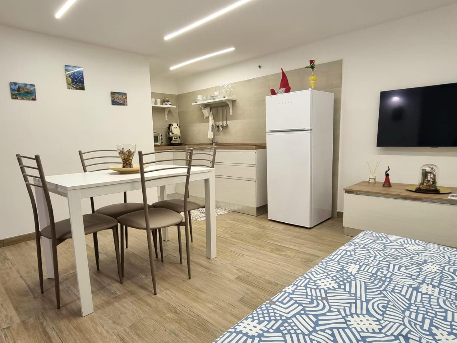 Casa Comoda E Centrale In Quartiere Storico Di Napoli Экстерьер фото